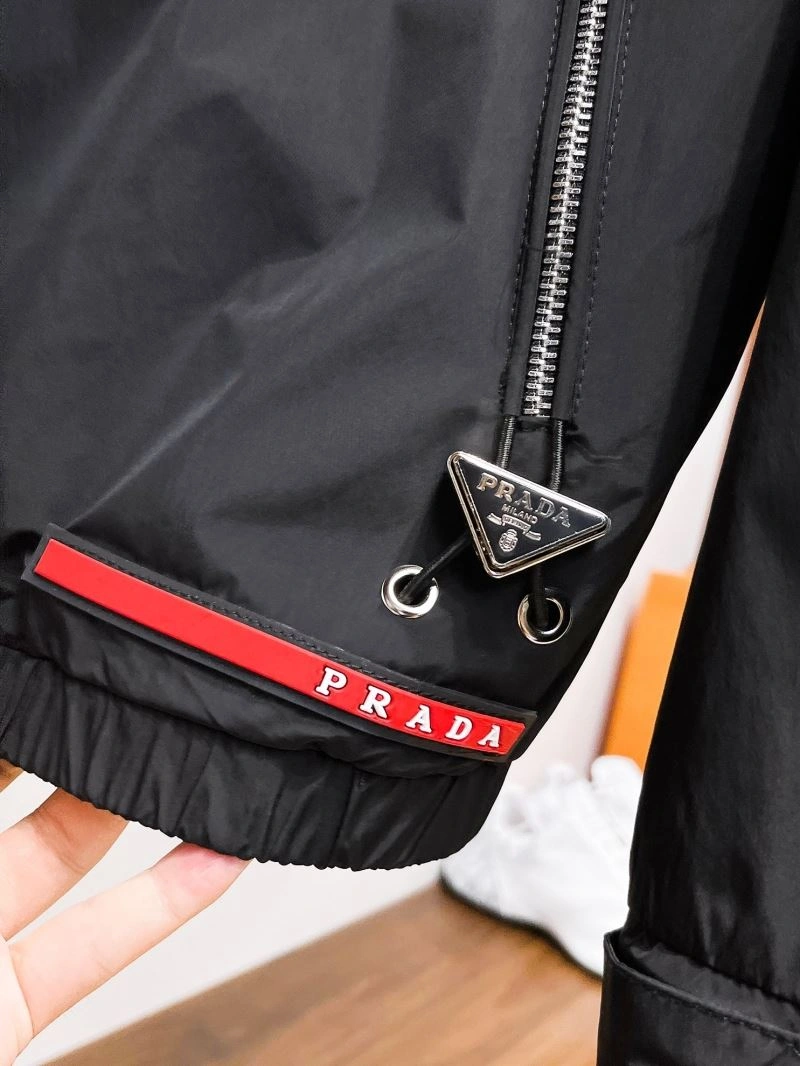 Cozy Prada Outwear 170353