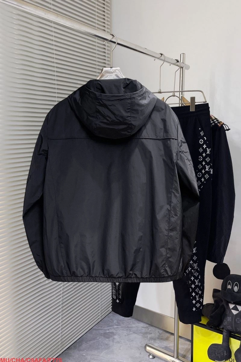 Cozy Prada Outwear 170353