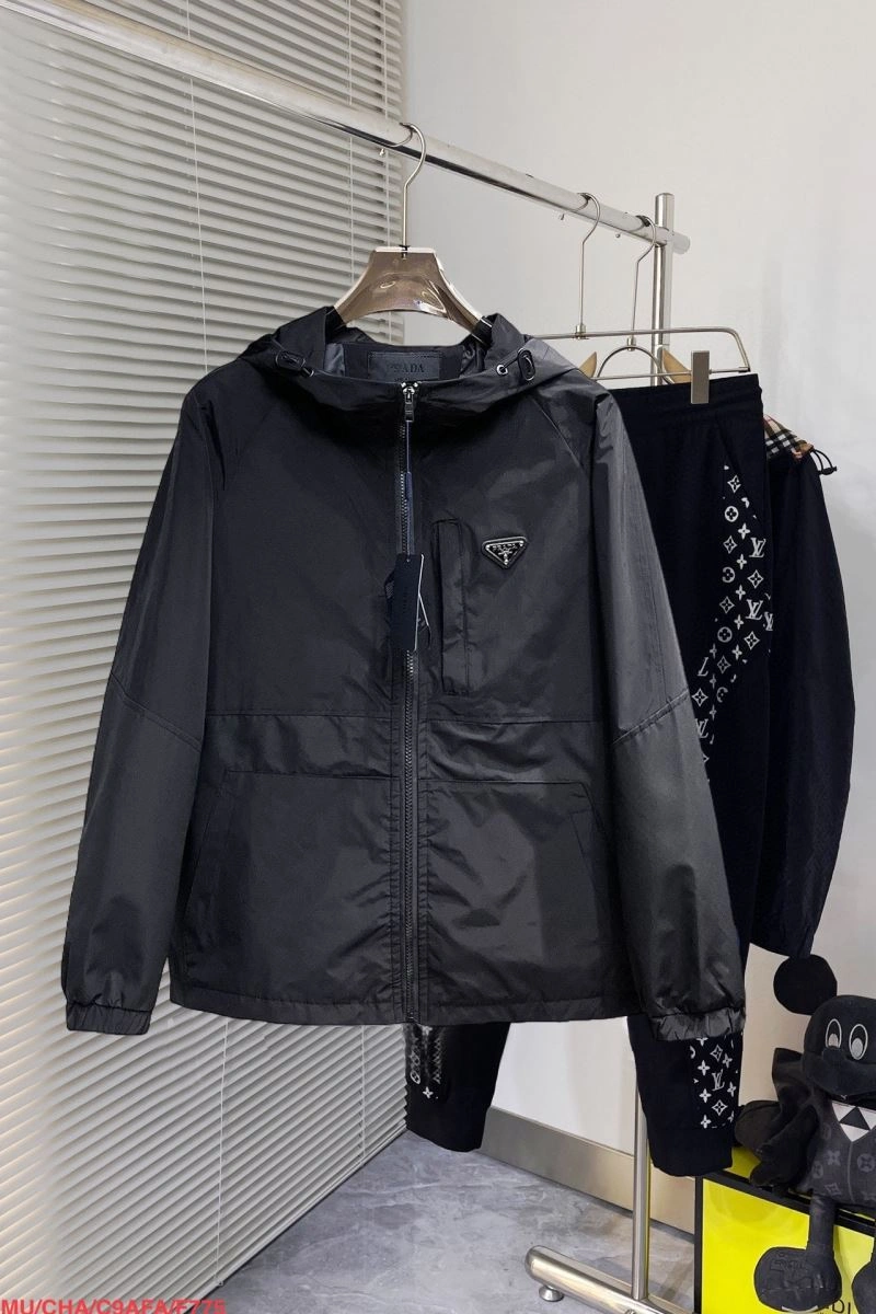 Refined Prada Outwear 170351
