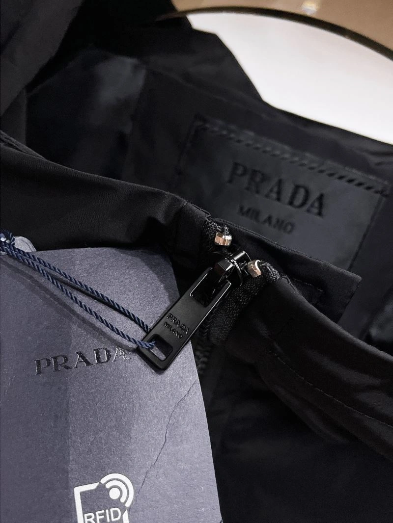 Refined Prada Outwear 170351