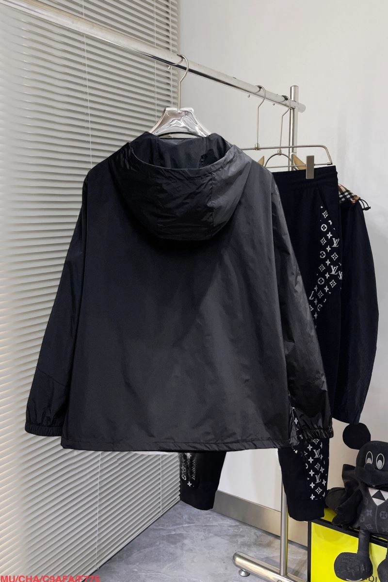 Stylish Prada Outwear 170354