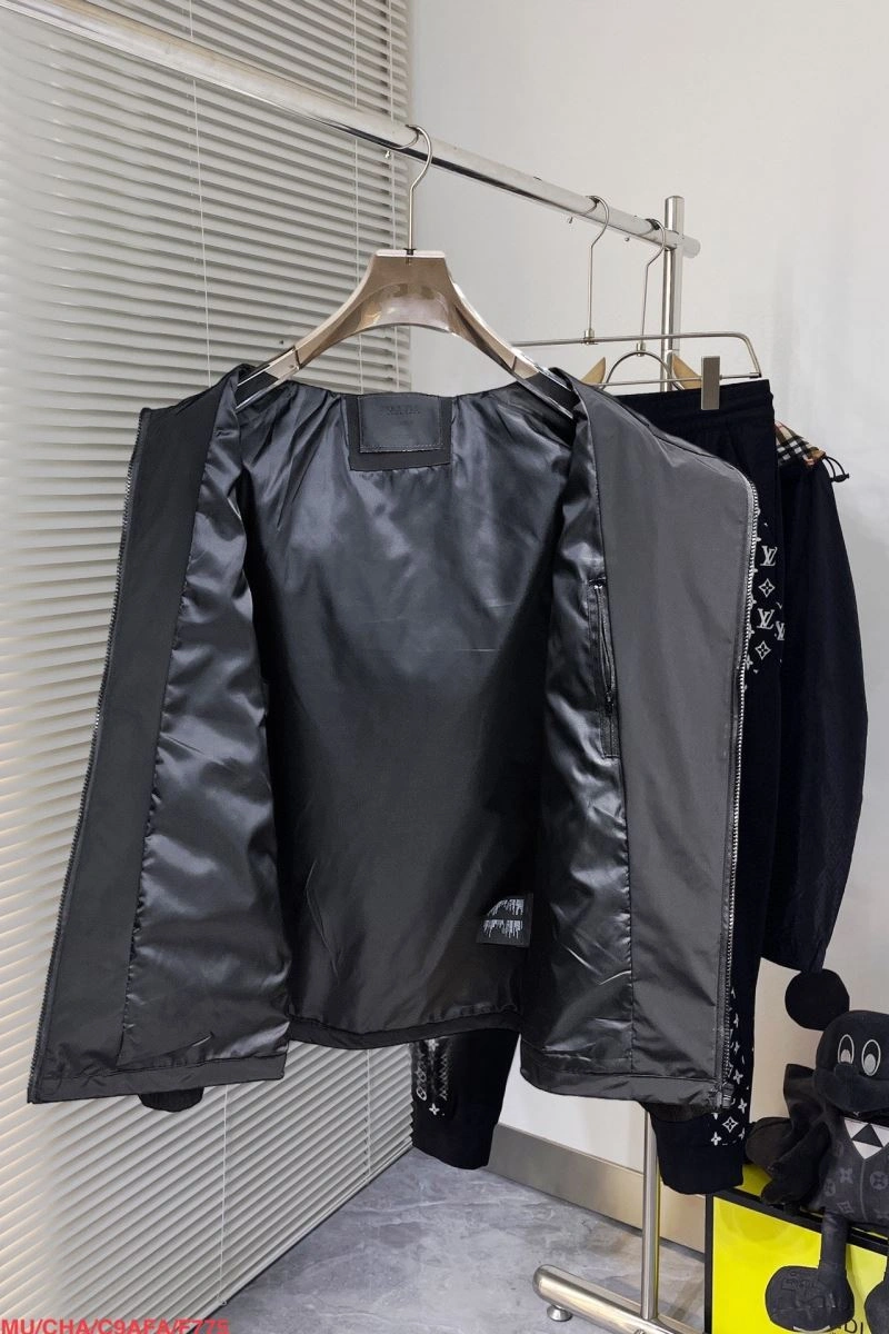Stylish Prada Outwear 170354