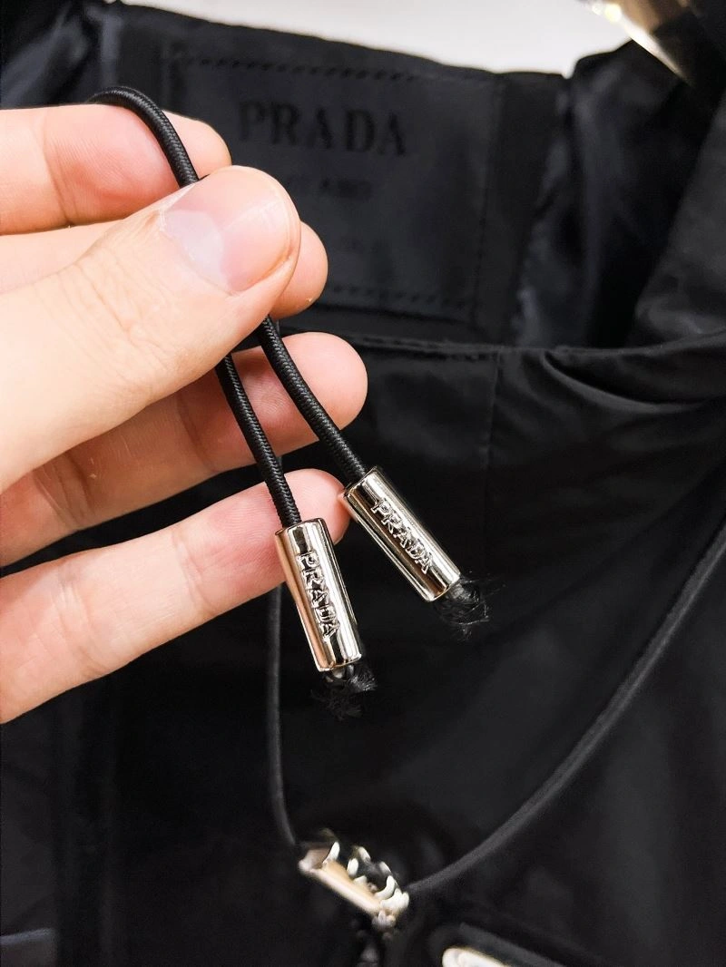 Stylish Prada Outwear 170354