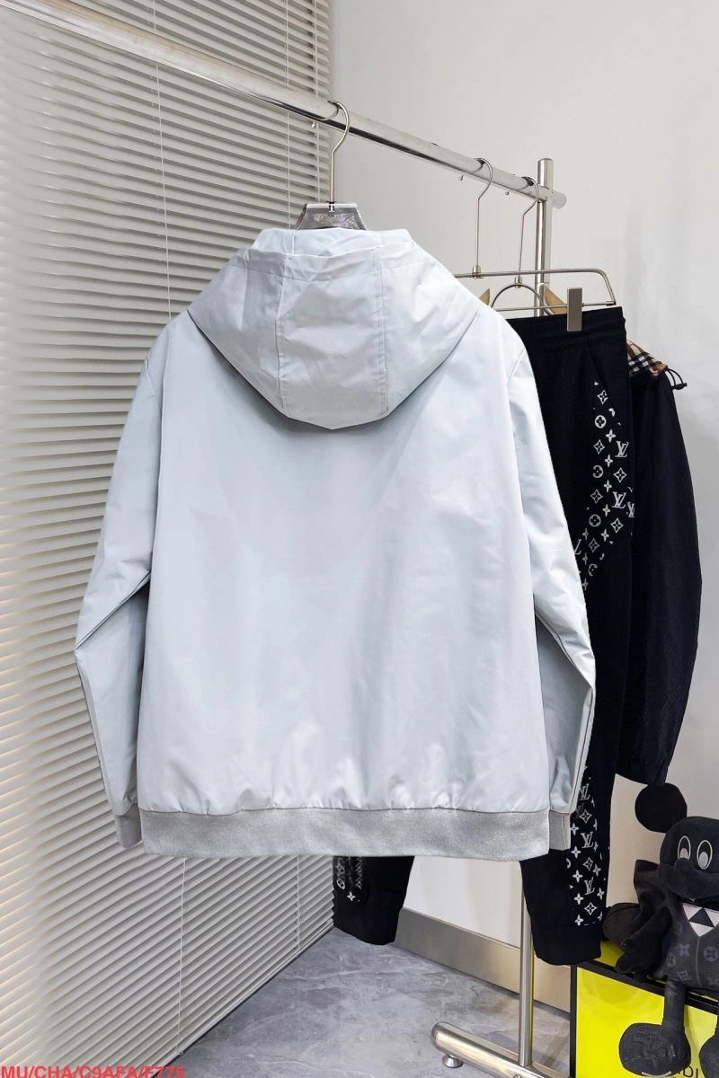 Prada Outwear TimelessDesign 170394