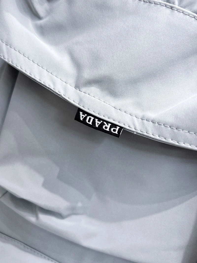 Prada Outwear TimelessDesign 170394