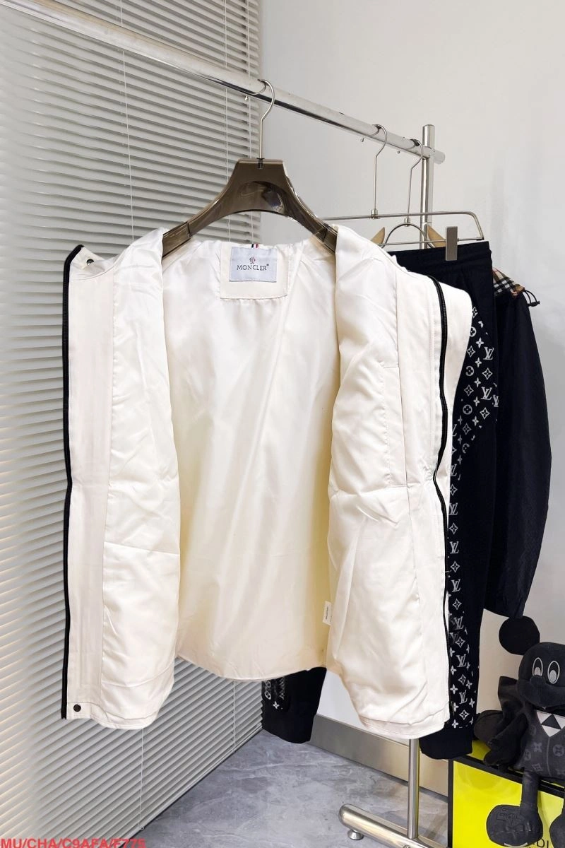 Prada Outwear FreshLook 170346