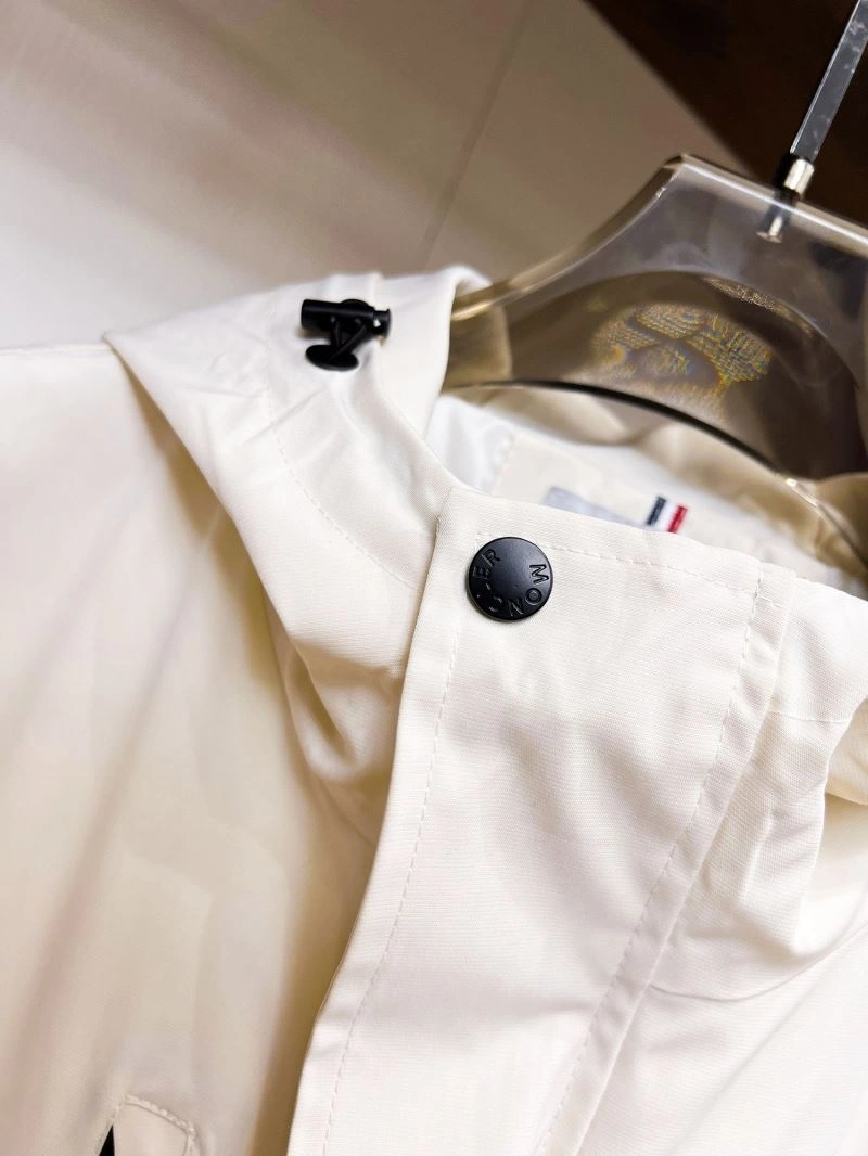 Prada Outwear FreshLook 170346