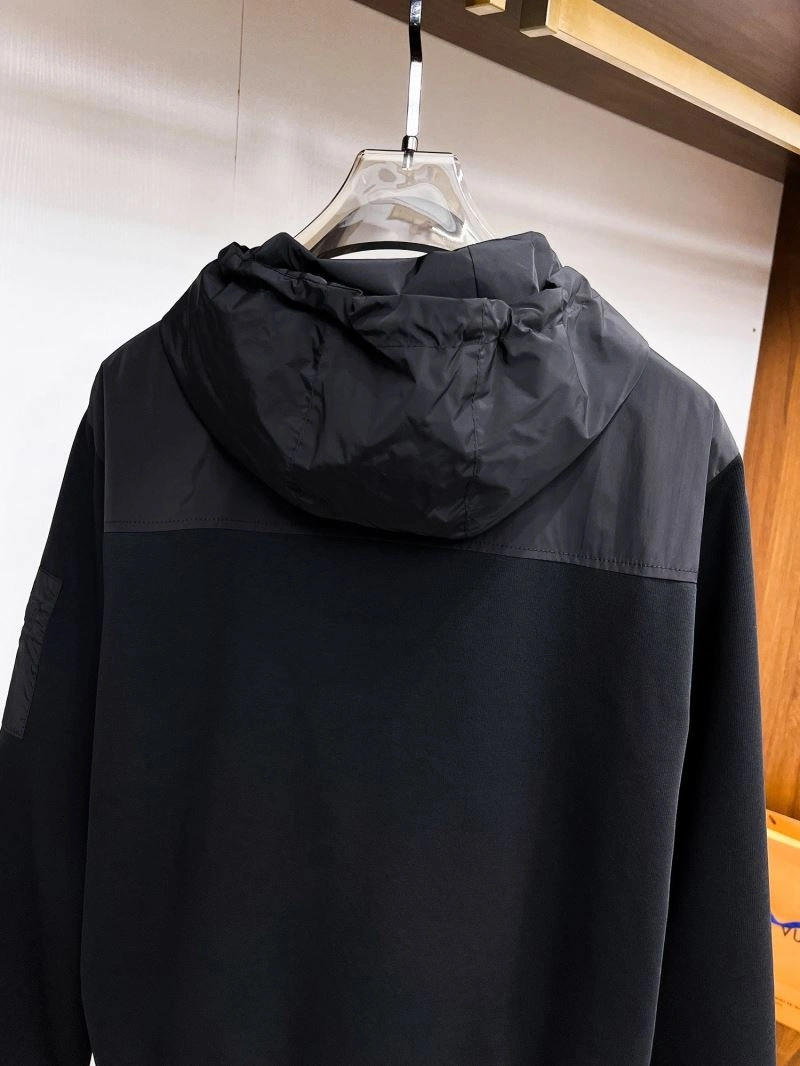 Prada Outwear Fashionable 170338