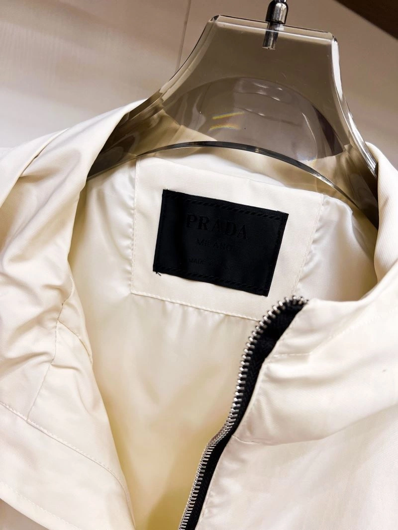Prada Outwear Durable 170339
