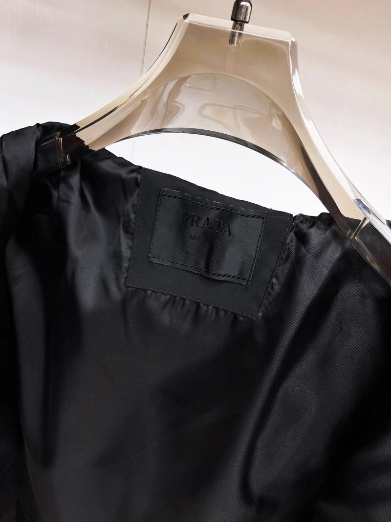 Prada Outwear Unique 170404