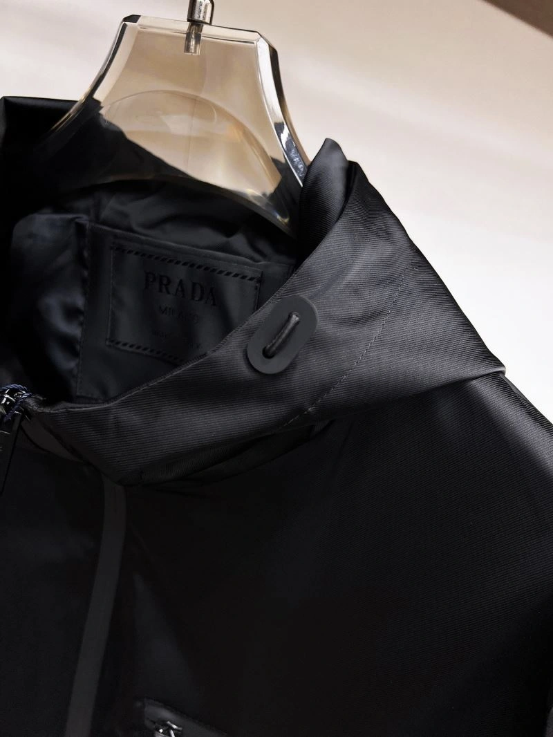 Prada Outwear Chic 170336