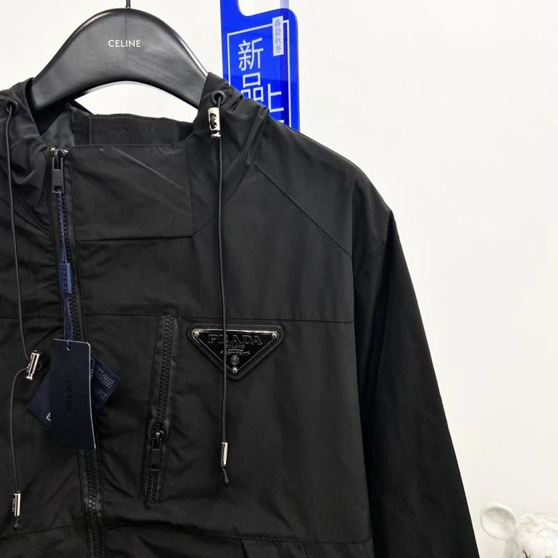 Prada Outwear Practical 170370