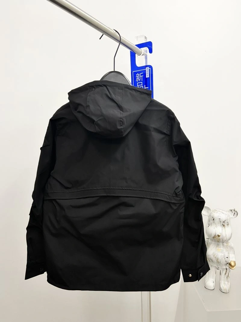 Prada Outwear UrbanStyle 170332