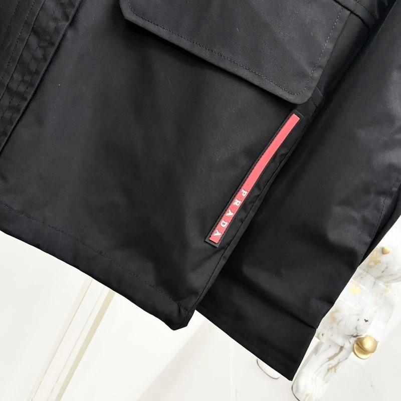 Prada Outwear UrbanStyle 170332