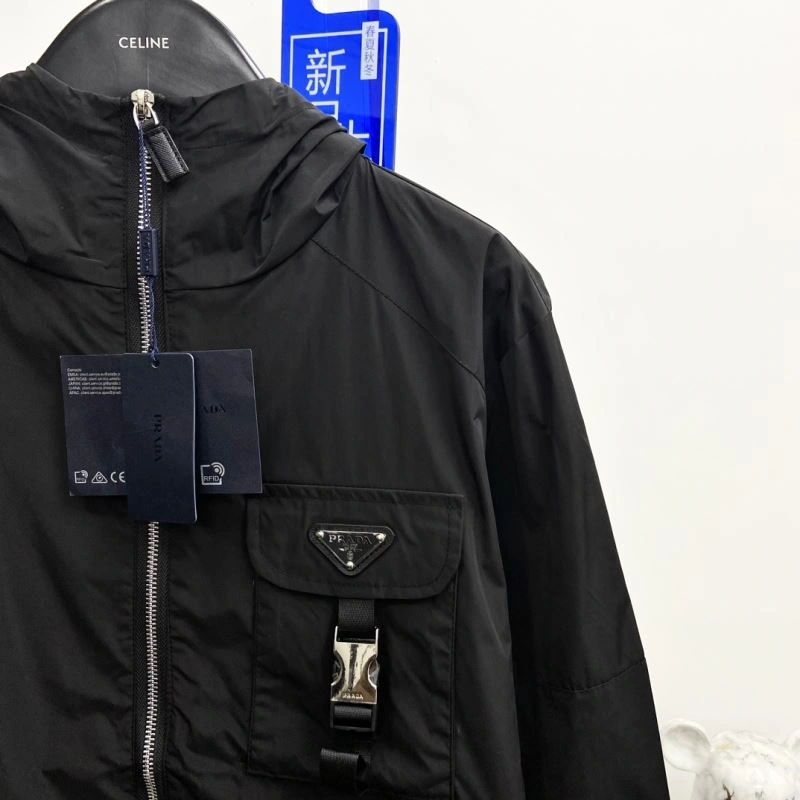 Prada Outwear Classic 170318