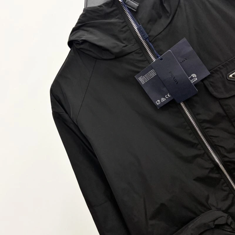 Prada Outwear Classic 170318