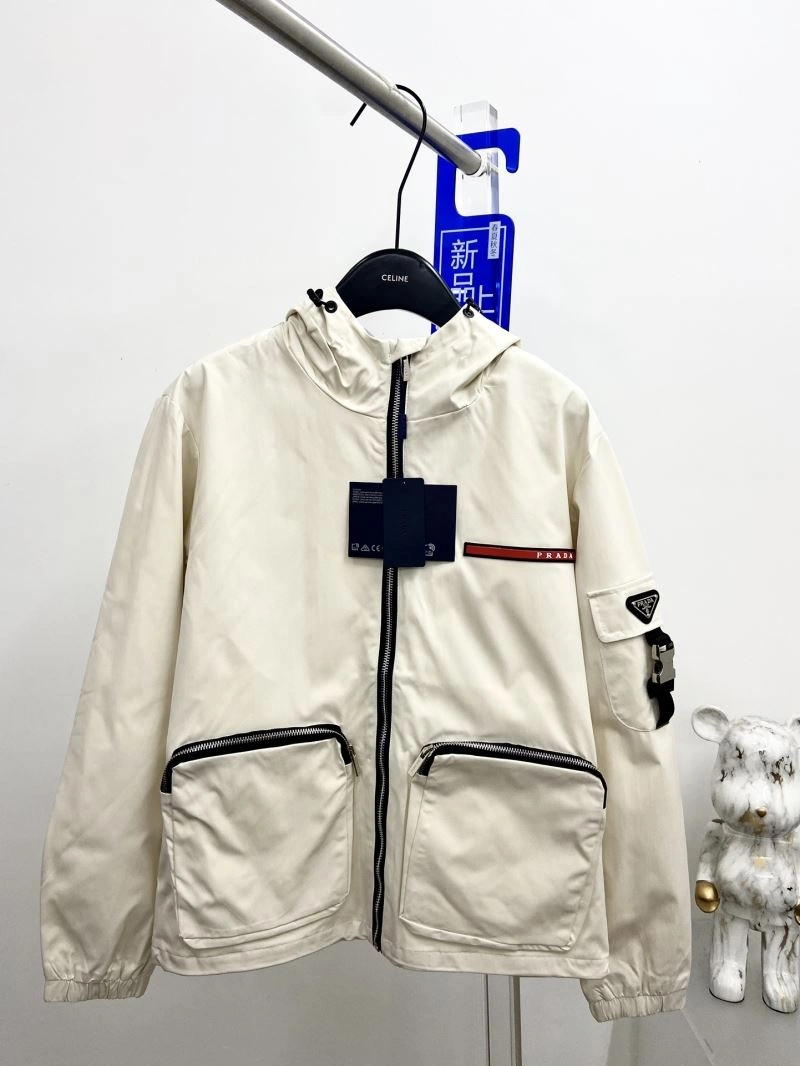 Prada Outwear Vibrant 170390