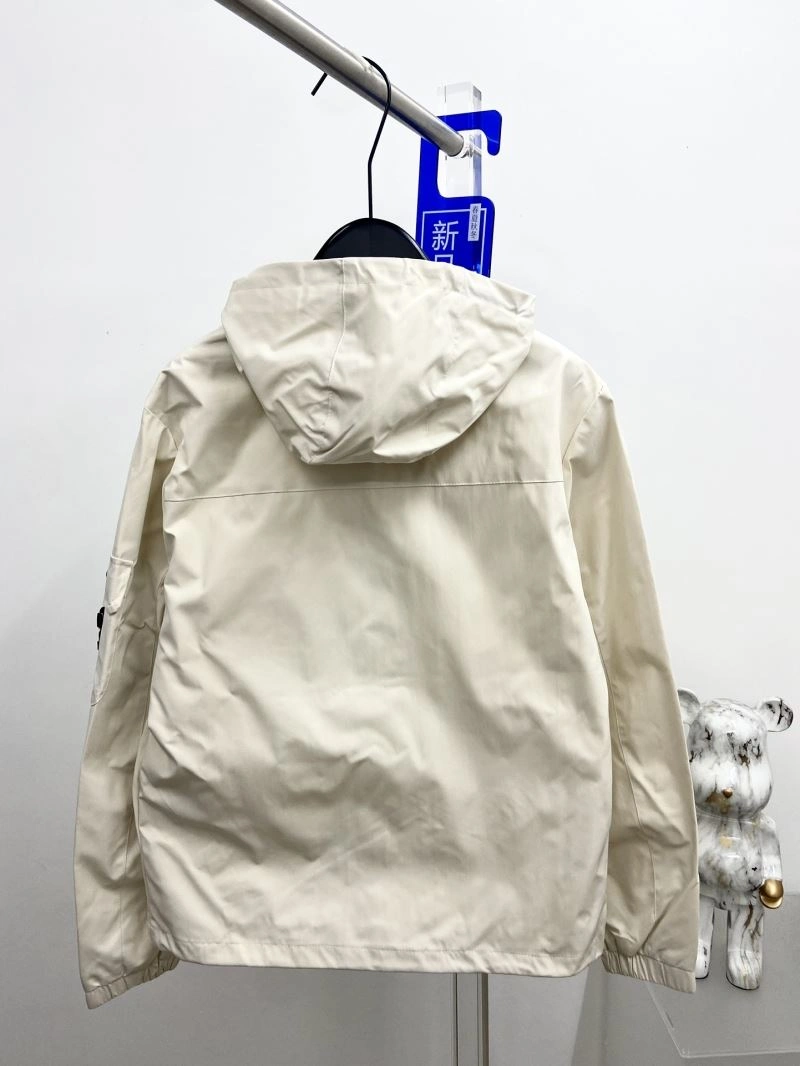 Prada Outwear Vibrant 170390