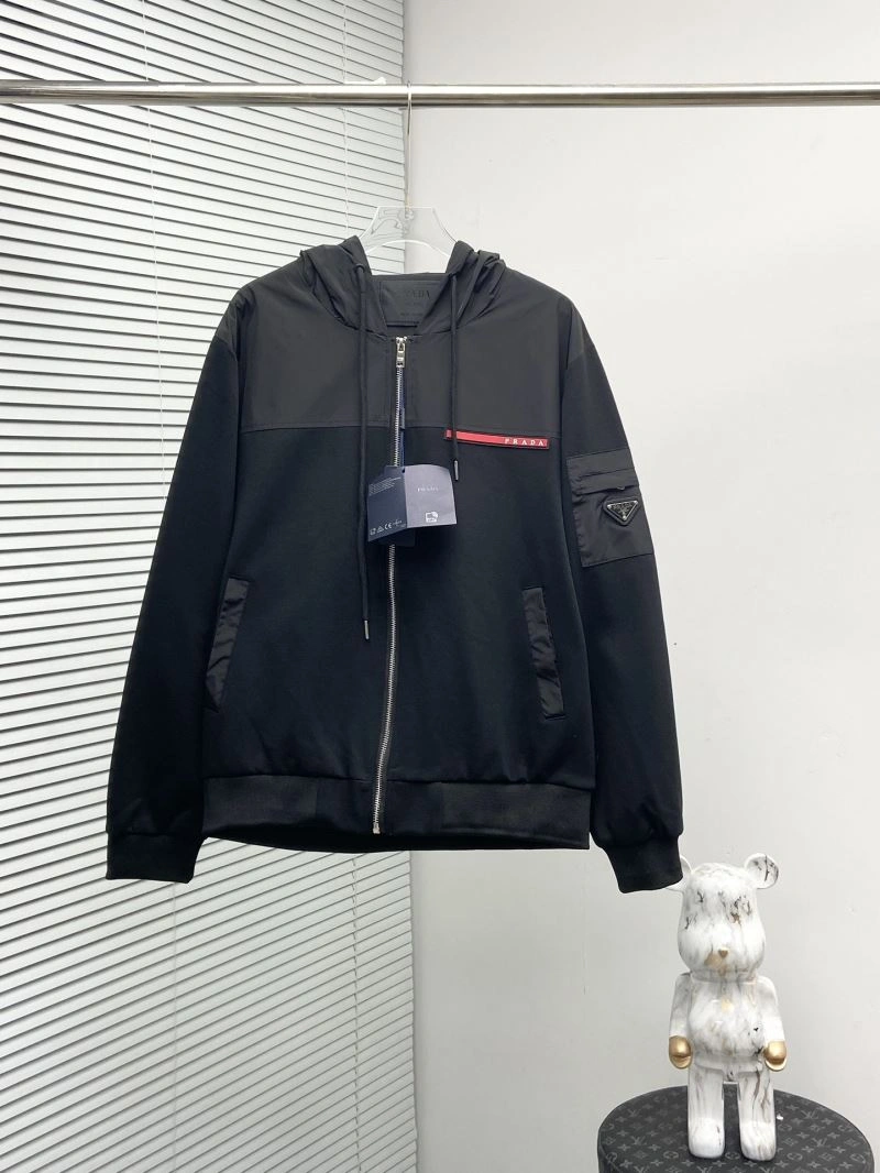 Sporty Prada Outwear 170307