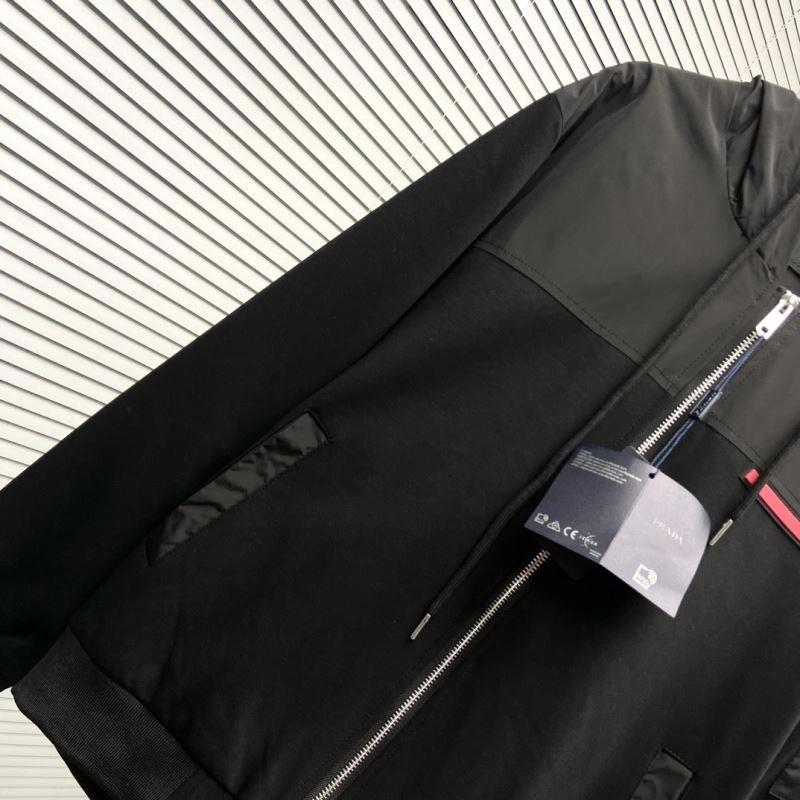 Sporty Prada Outwear 170307