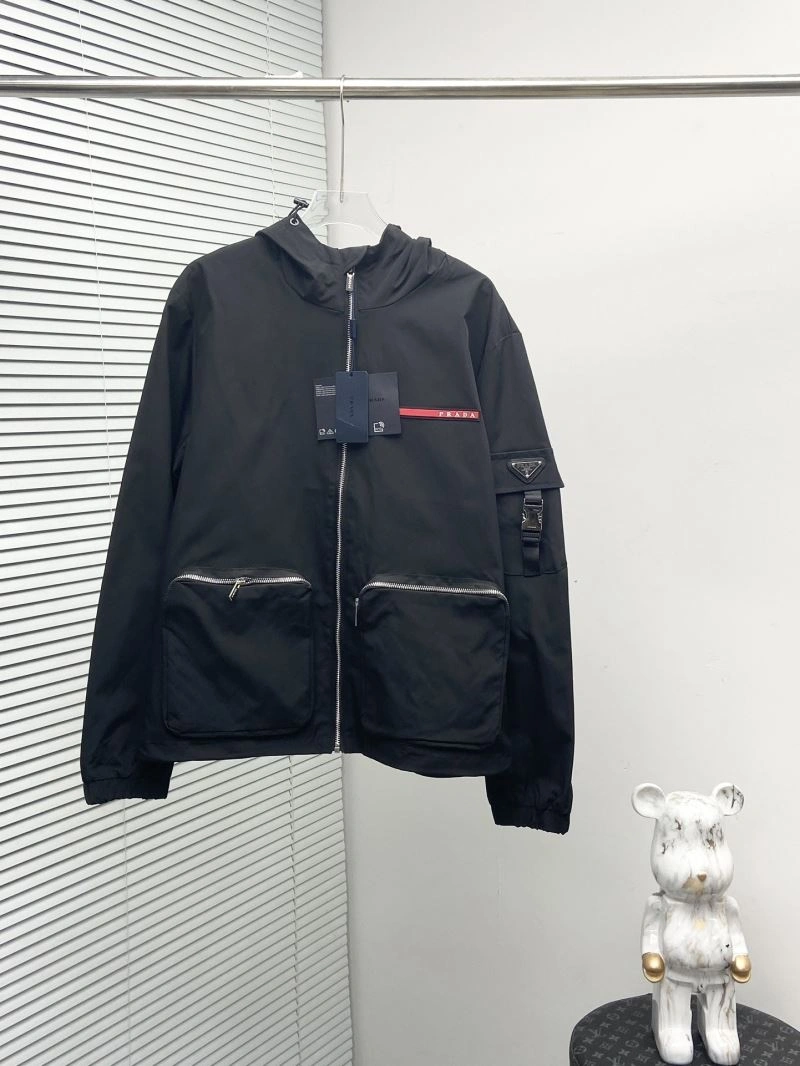Vibrant Prada Outwear 170343