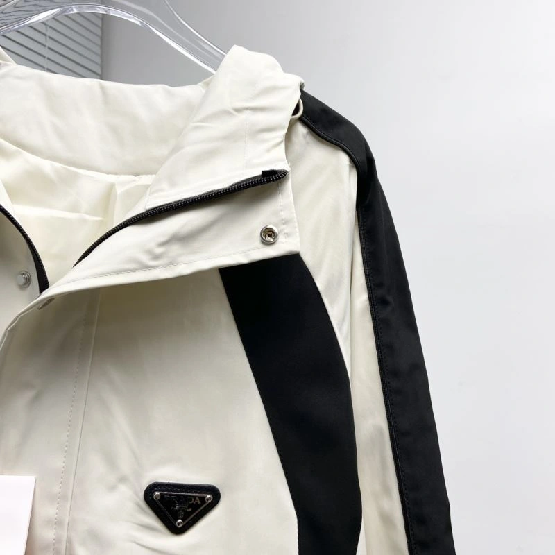 Trendy Prada Outwear 170344