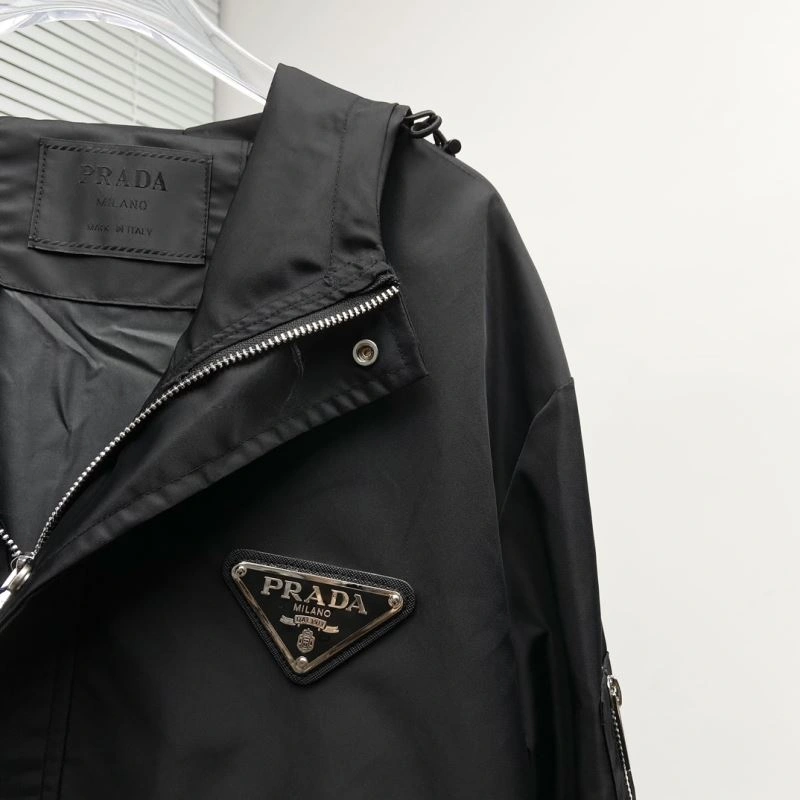 Prada Outwear Durable 170369