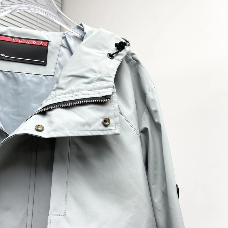 Snug Prada Outwear 170302