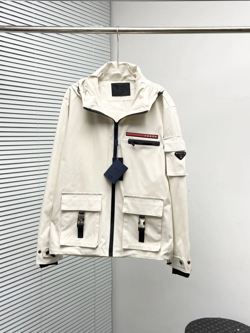 Practical Prada Outwear 170294
