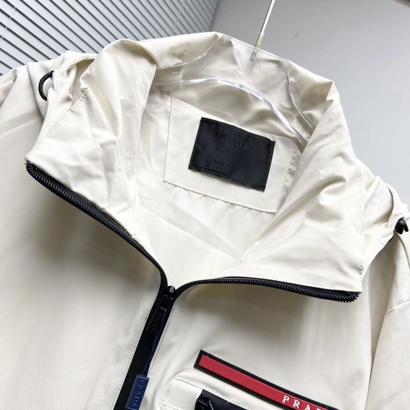 Practical Prada Outwear 170294