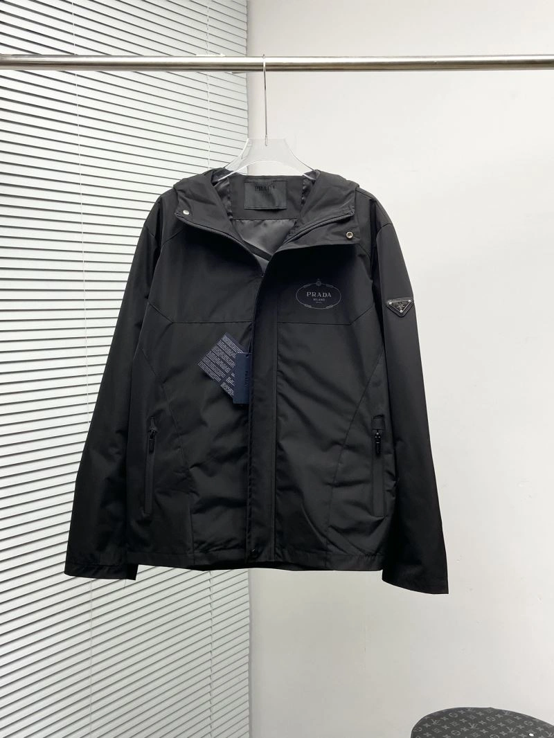 Supportive Prada Outwear 170292