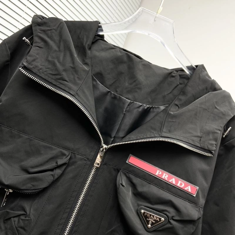 Premium Prada Outwear 170331