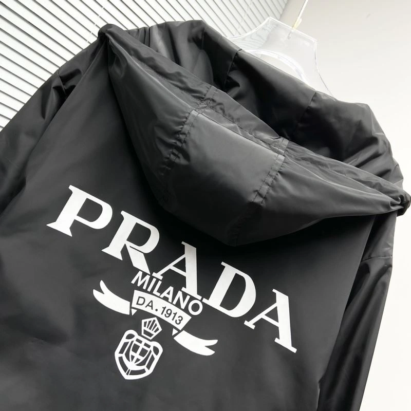 Prada Outwear Flexible 170282