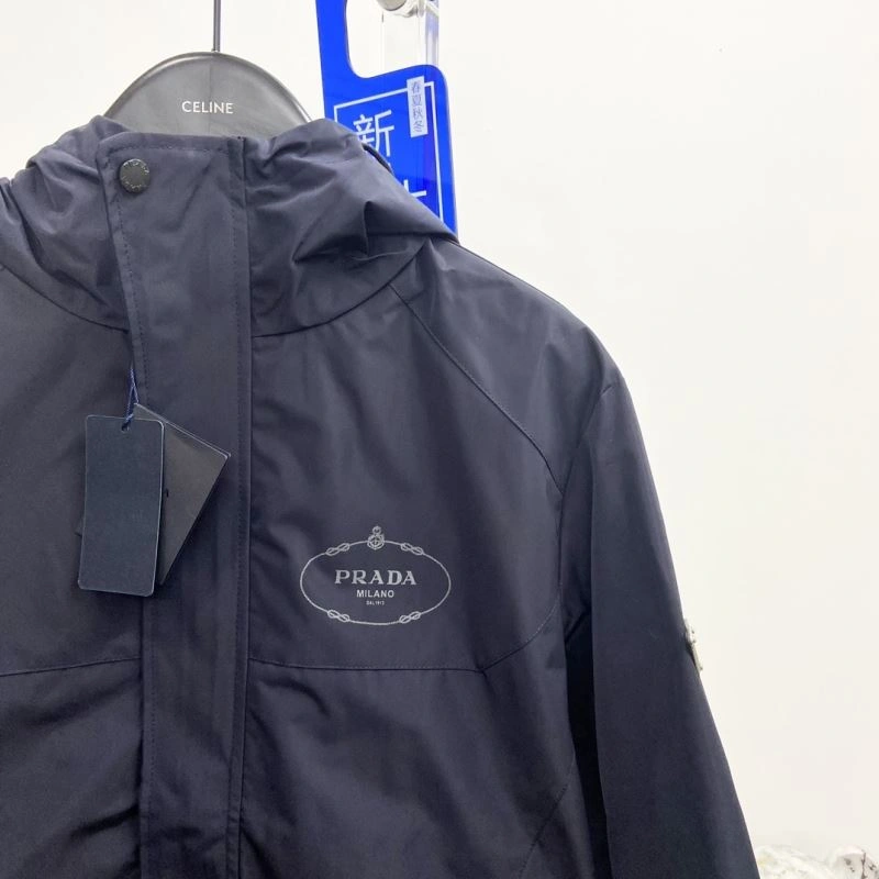 Prada Outwear Sophisticated 170275
