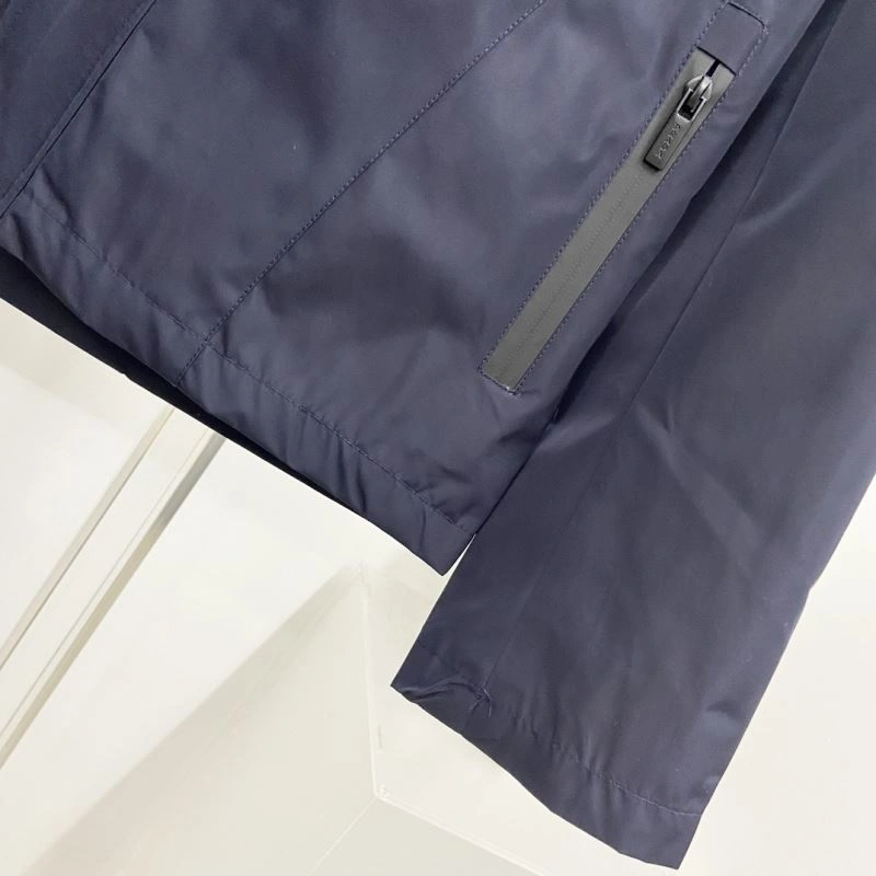 Prada Outwear Sophisticated 170275