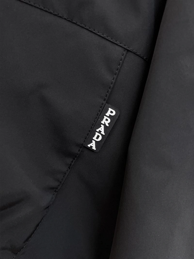 Durable Prada Outwear 170284