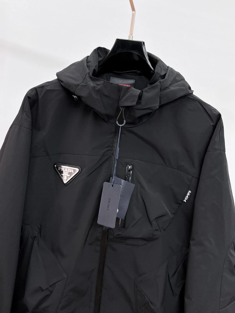 Durable Prada Outwear 170284