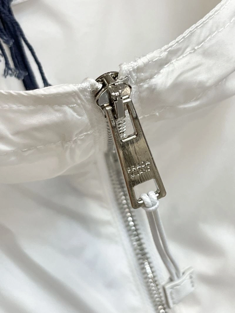 Prada Outwear Unisex 170271