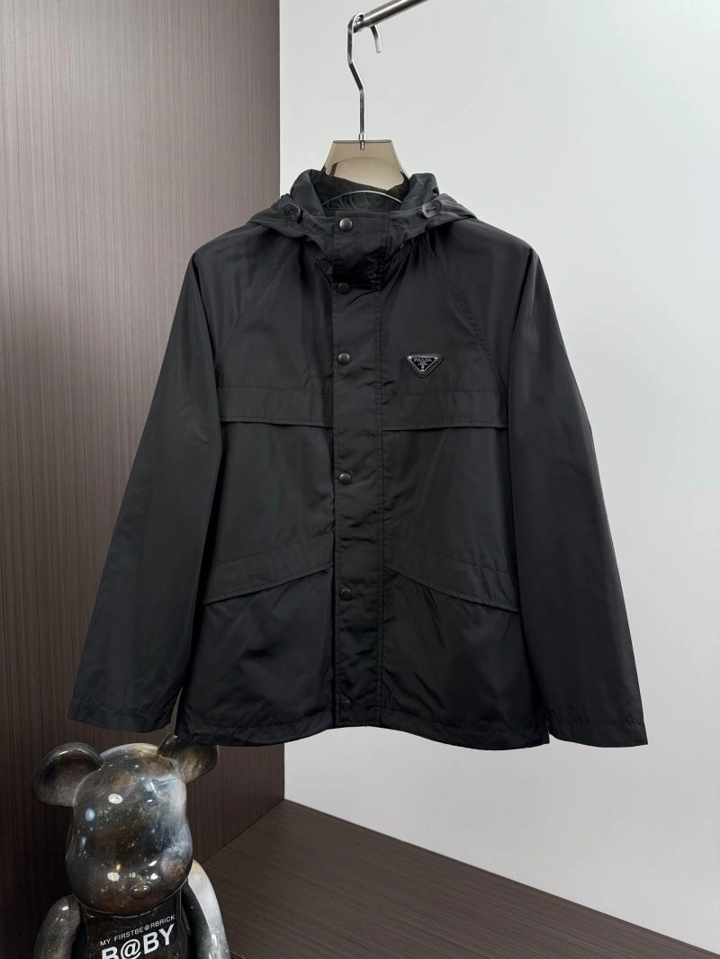 Effortless Prada Outwear 170316