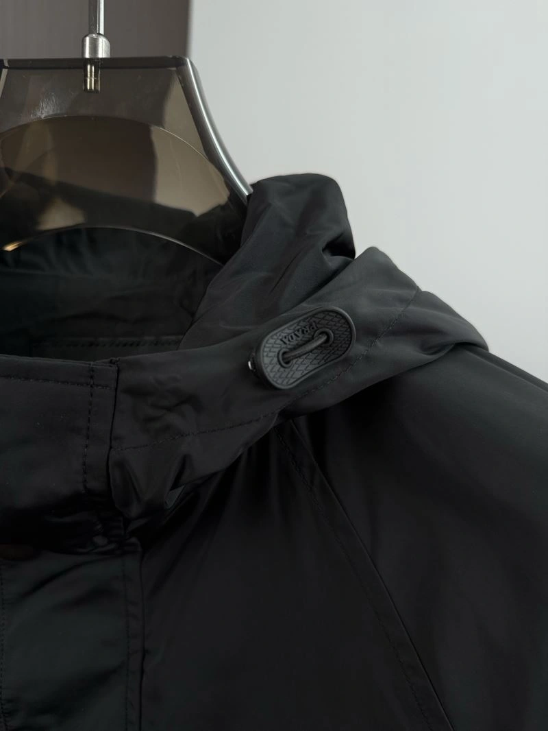 Effortless Prada Outwear 170316