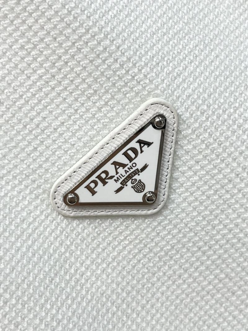 Versatile Prada Outwear 170265