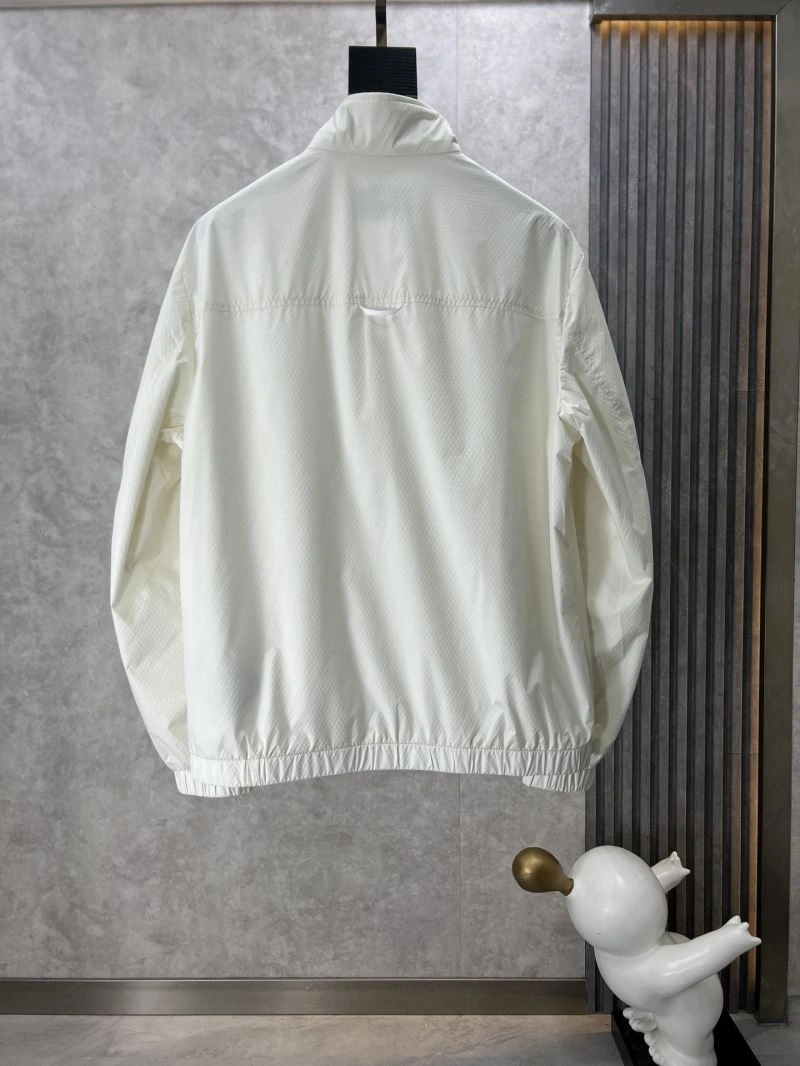 Practical Prada Outwear 170264