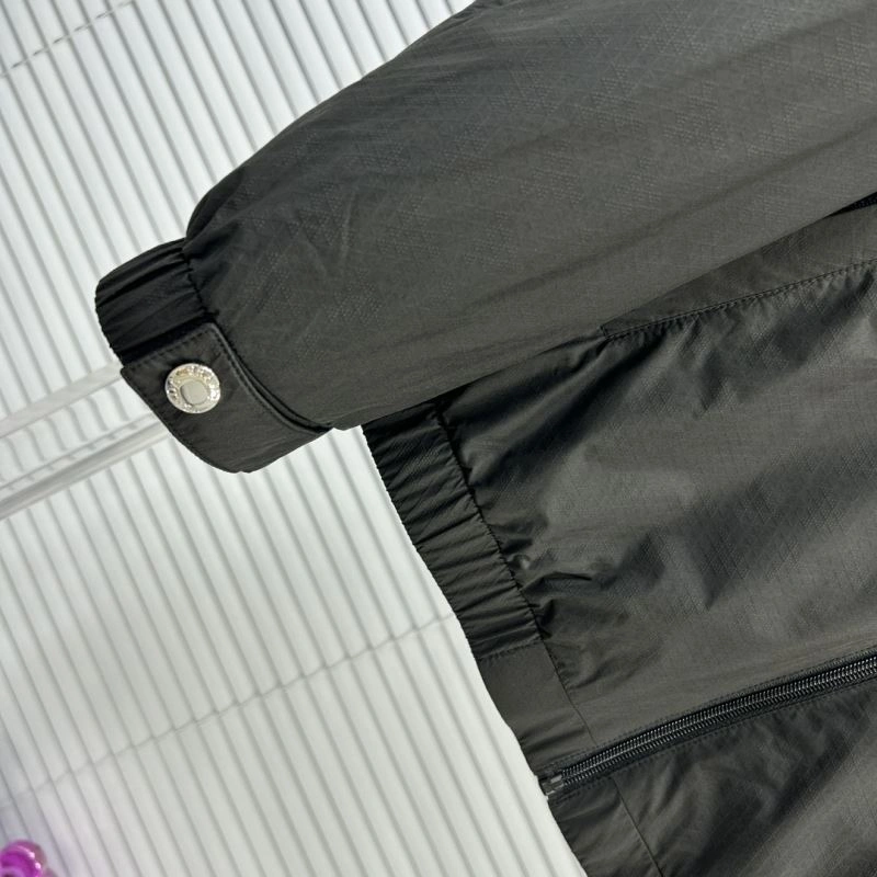 Bold Prada Outwear 170261