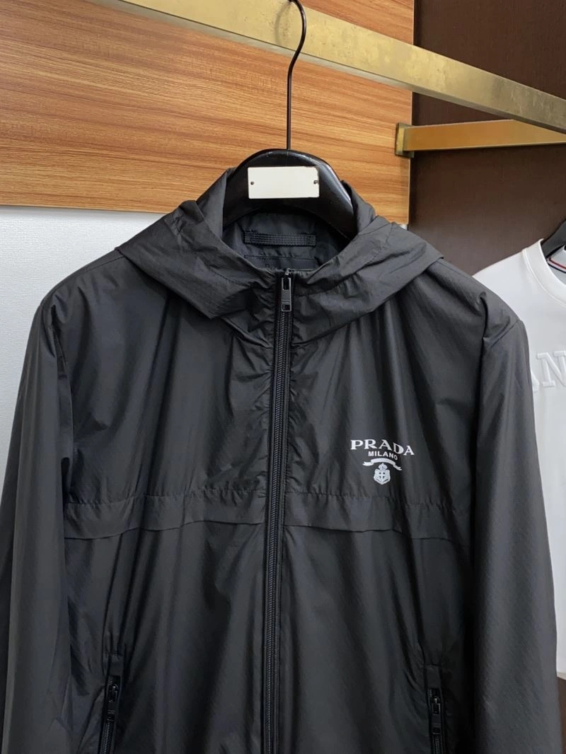 Elegant Prada Outwear 170258