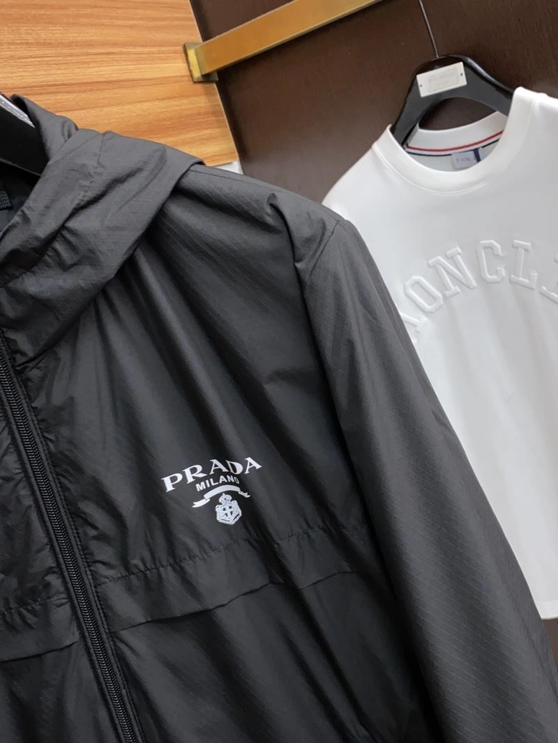 Elegant Prada Outwear 170258