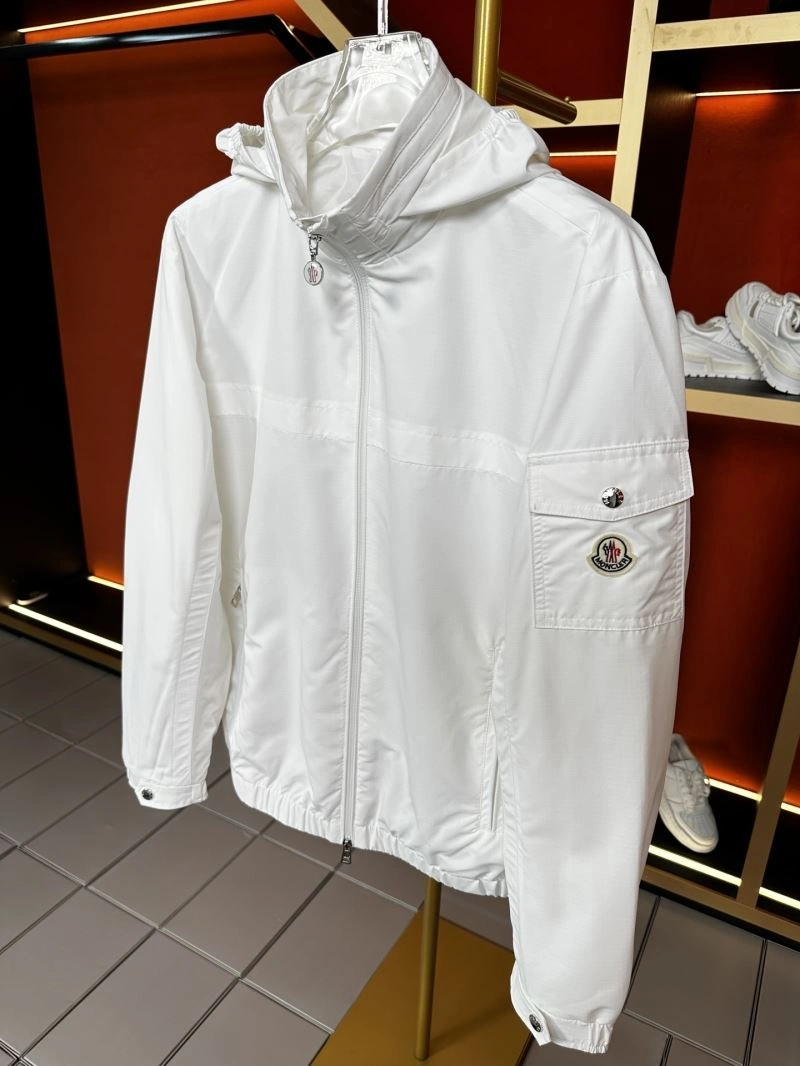 Prada Outwear Durable 170230