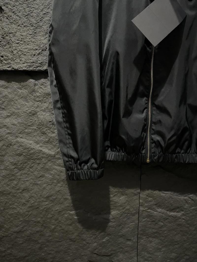Classic Prada Outwear 170229