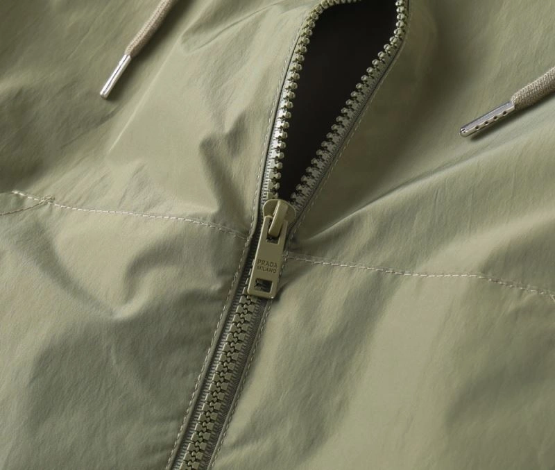Breathable Prada Outwear 170207