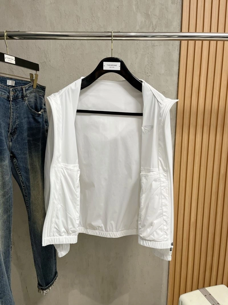 Comfortable Prada Outwear 170205