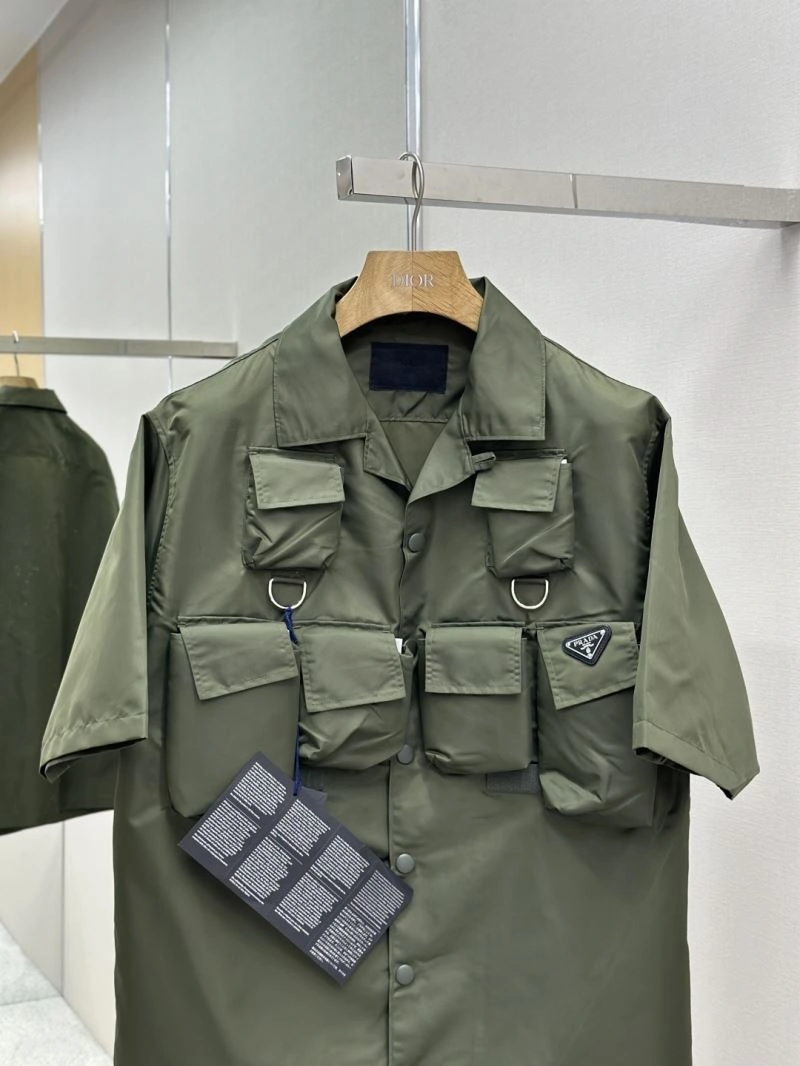 Practical Prada Outwear 170204